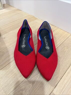 Rothy's Red Pointed Knit Ballet Flats with Blue Trim